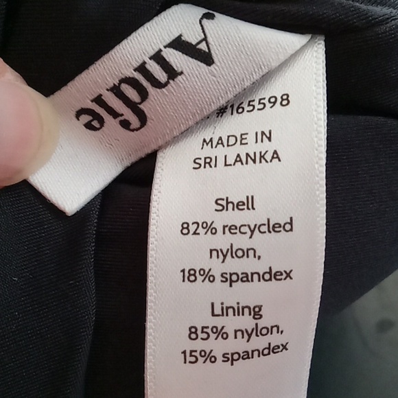 Andie Womens Bikini SMALL Swim Top Tahiti BLACK NEW Beach Resort Vacation Pool - Picture 4 of 4